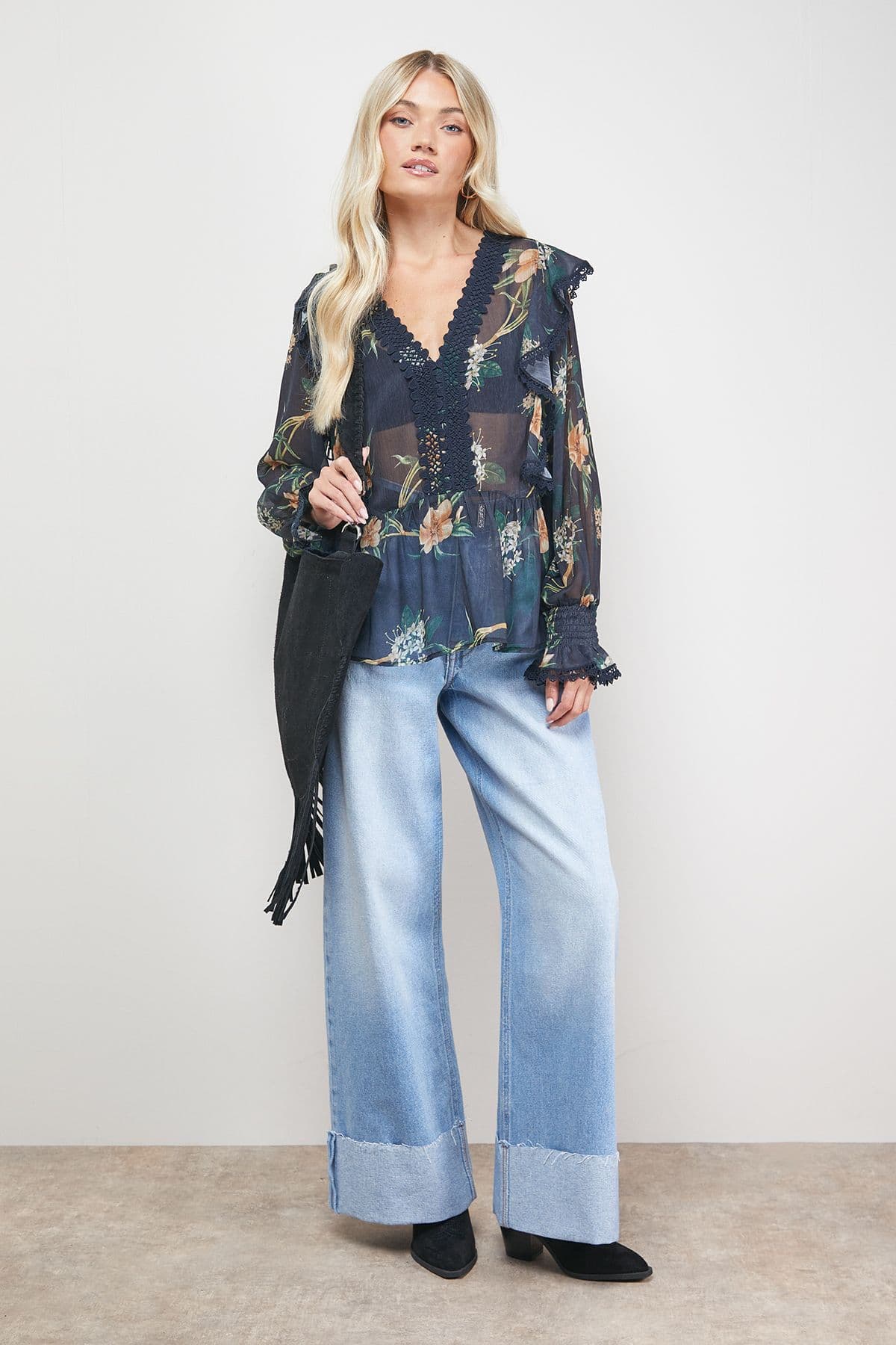 Oasis Women's Printed Frill Detail Sheer Chiffon Blouse in Floral