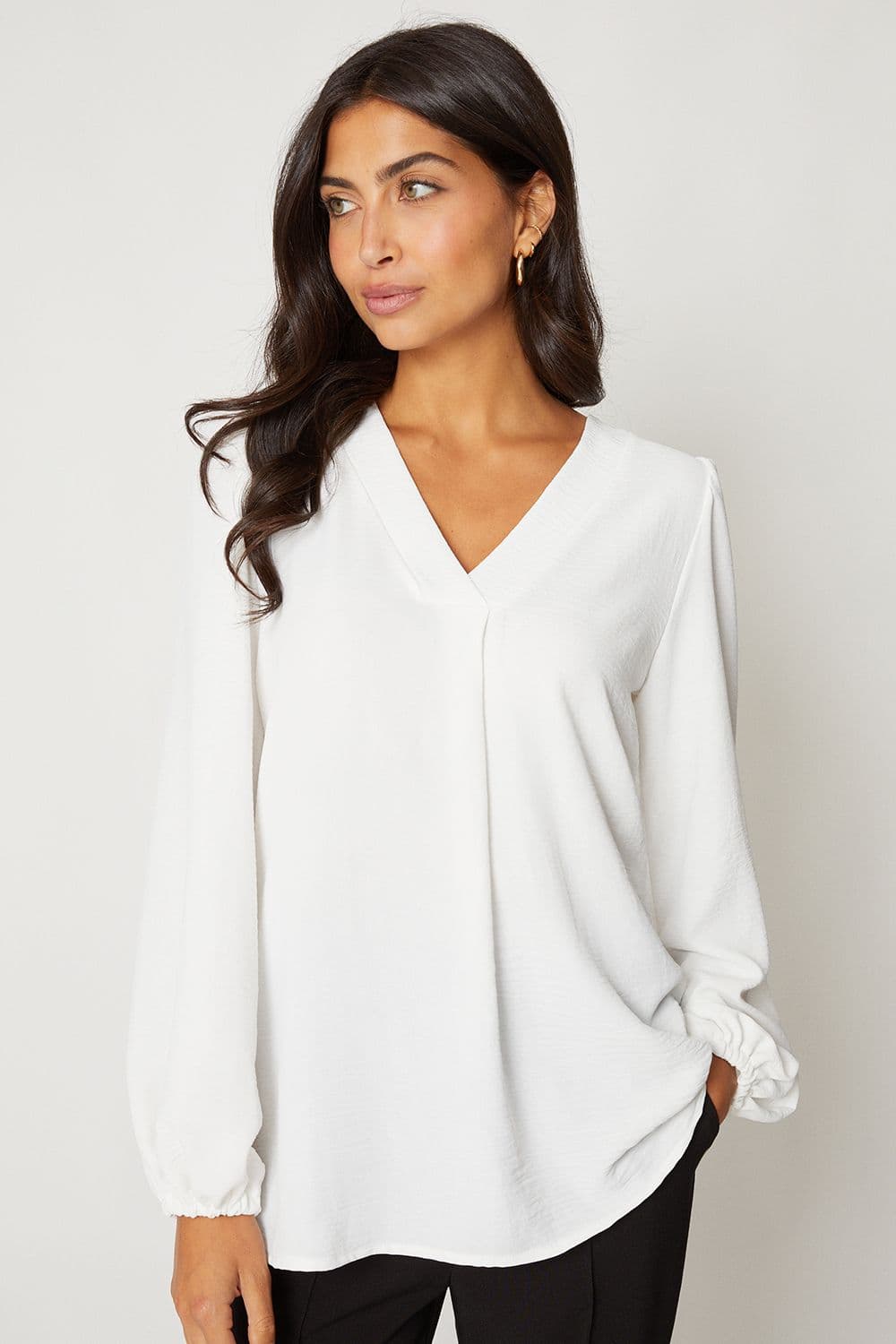 Wallis Women's Overhead Shirt in Ivory