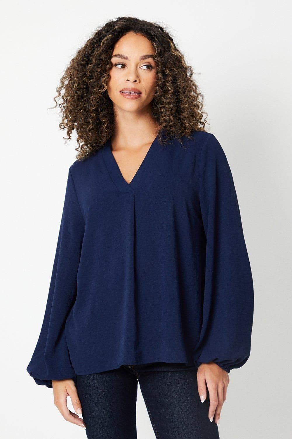 Wallis Women's Overhead Shirt in Navy