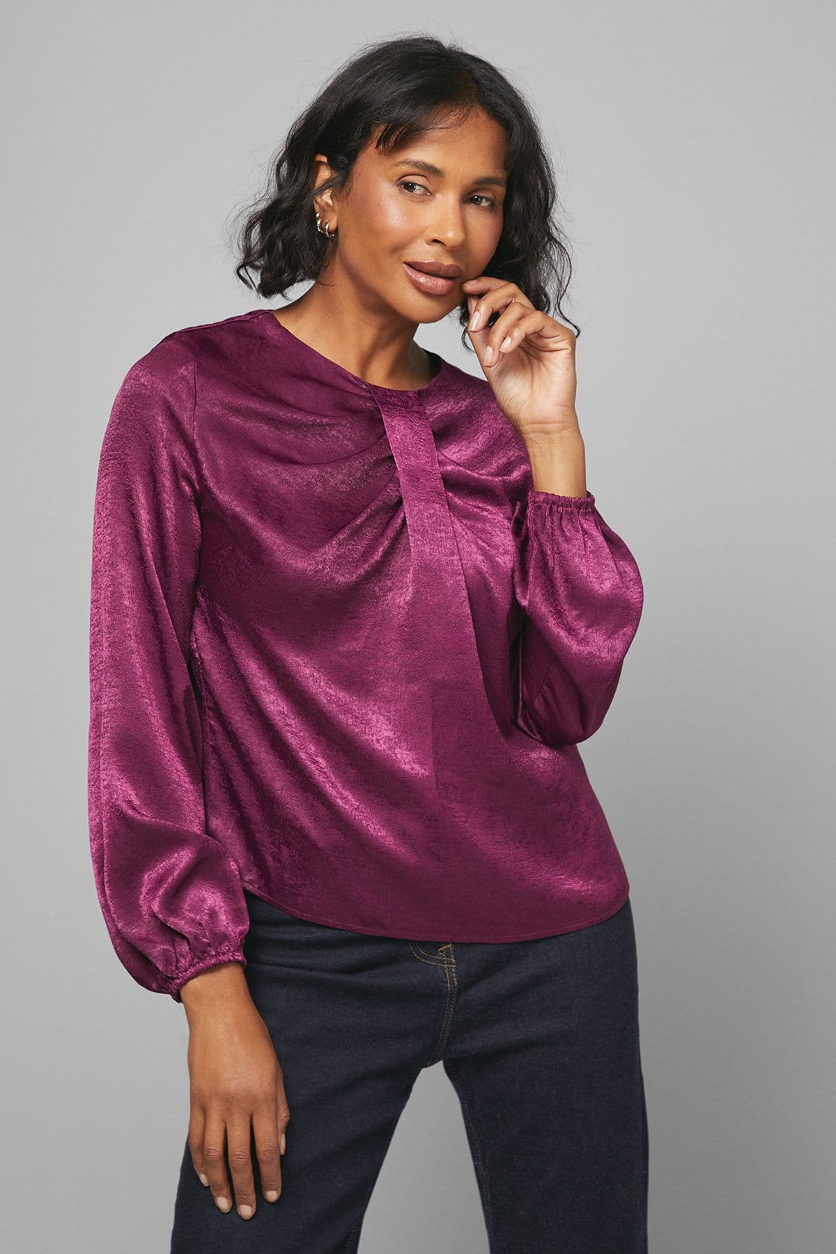 Wallis Women's Satin Bar Detail Blouse in Plum