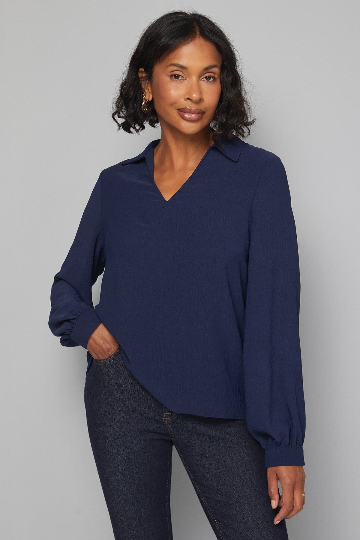Wallis Women's Collared Woven Blouse in Navy