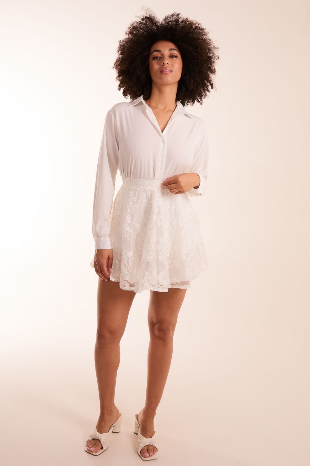 Blue Vanilla Women's White Embroidered Mesh Skirt
