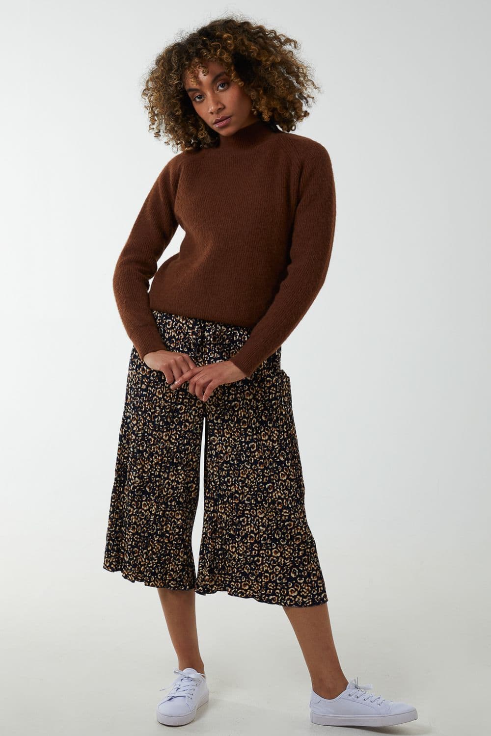 Blue Vanilla Women's Animal Print Cropped Trousers in Navy