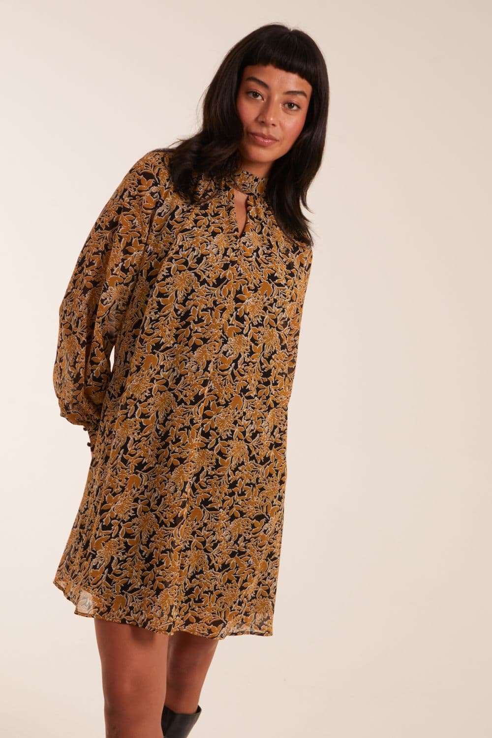 Blue Vanilla Women's Keyhole Swing Dress Long Sleeve in Mustard