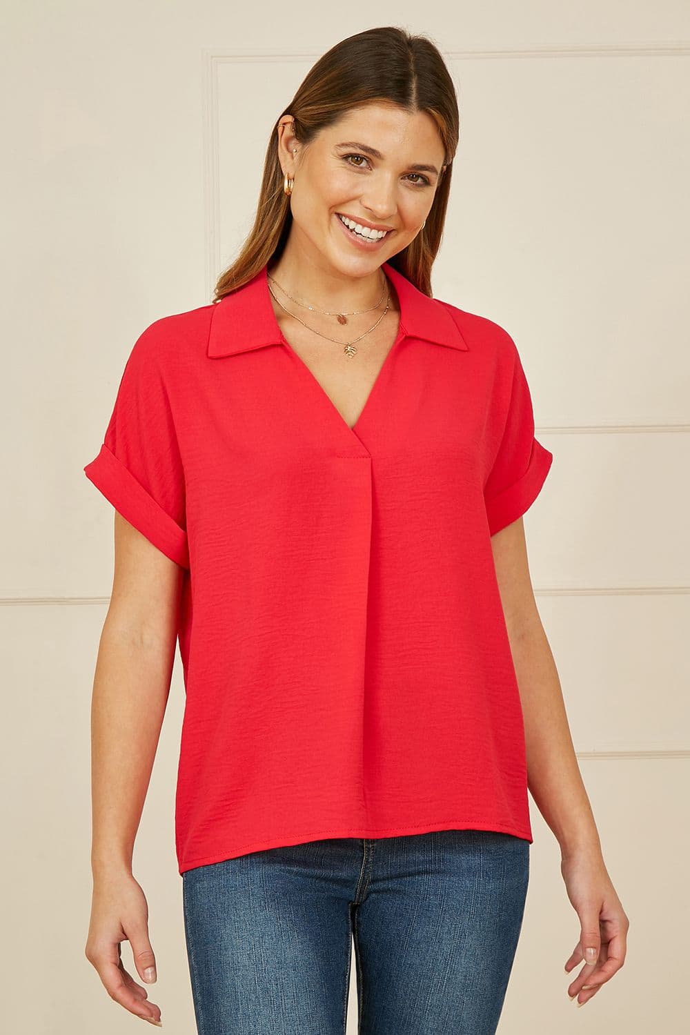Yumi Women's Red Stretch Relaxed Top With Collar