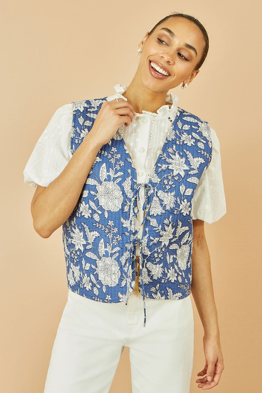 Yumi Women's Blue Floral Reversible Cotton Quilted Waistcoat
