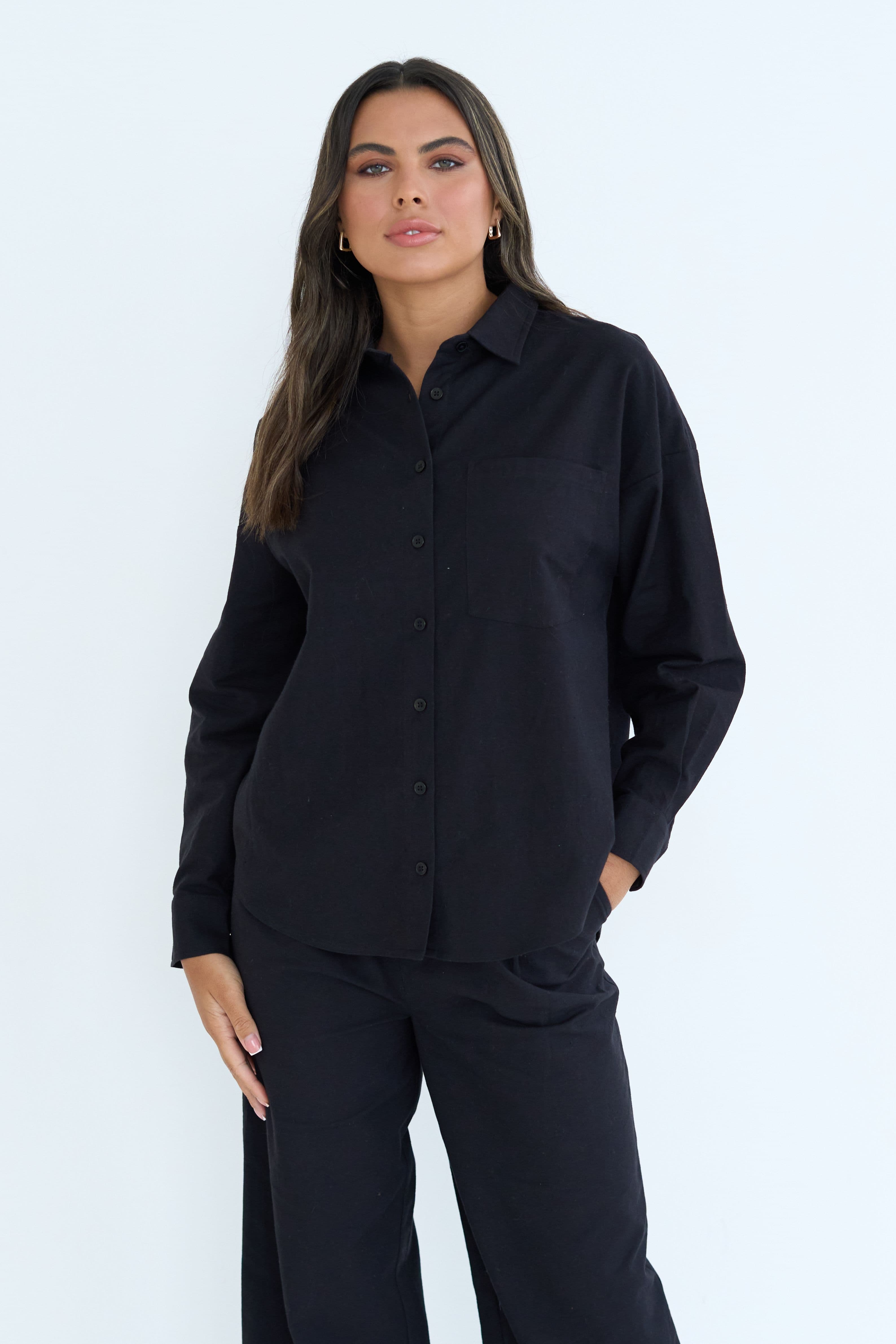 Urban Bliss Women's Linen Blend Oversized Shirt in Black