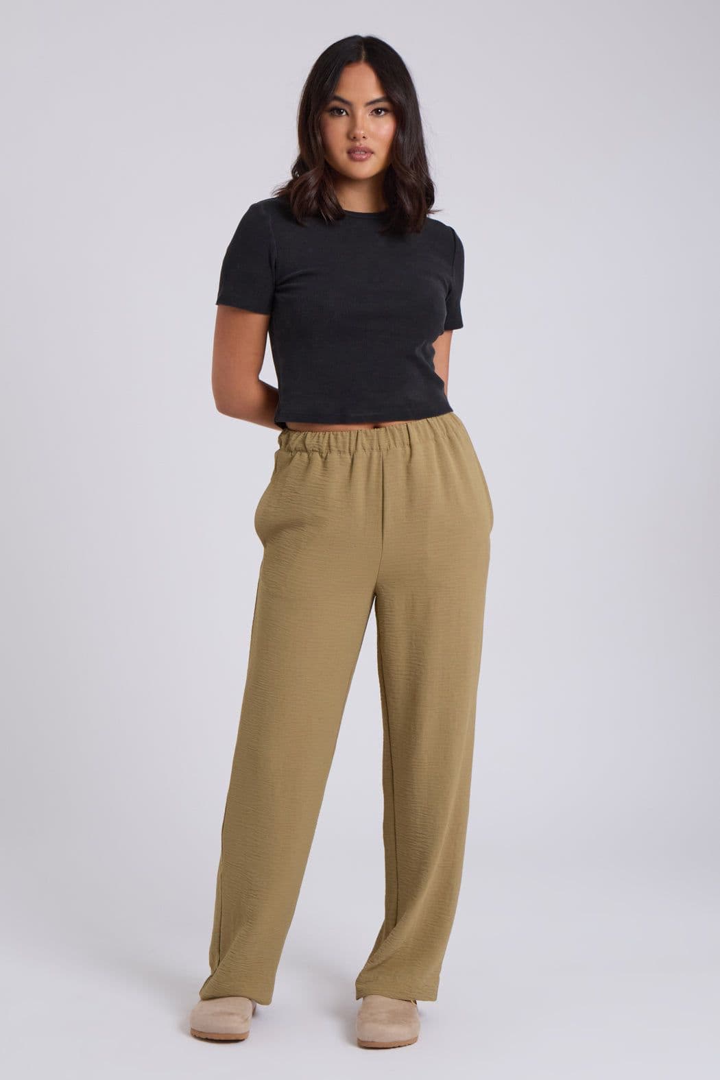 Urban Bliss Women's Wide Leg Pant in Khaki