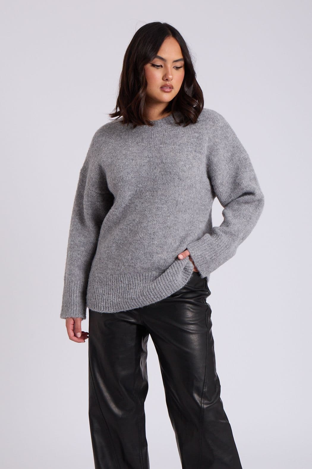 Urban Bliss Women's Wool Blend Crew Neck Jumper in Grey