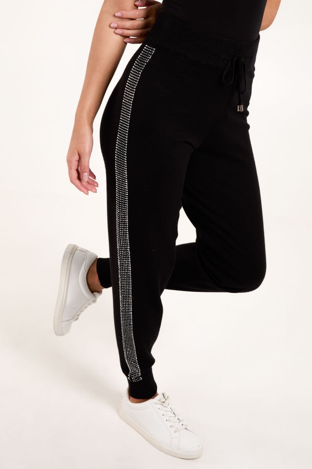 Blue Vanilla Women's Silver Studded Leggings in Black