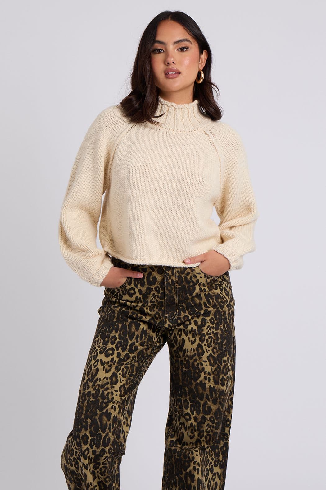 Urban Bliss Women's Wool Blend Exposed Seam Jumper in Cream
